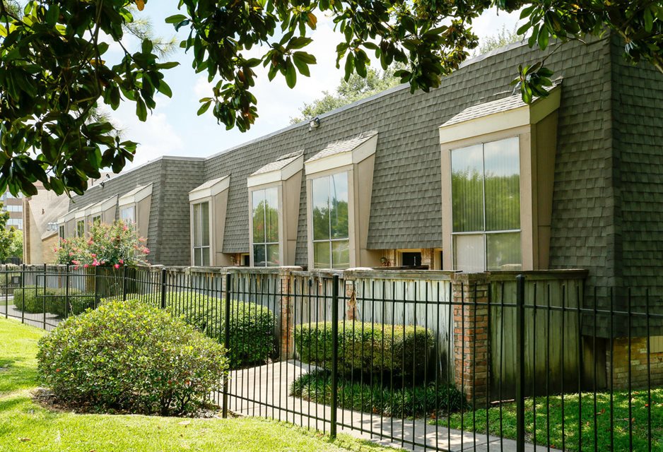 The Crest Apartments Image 18