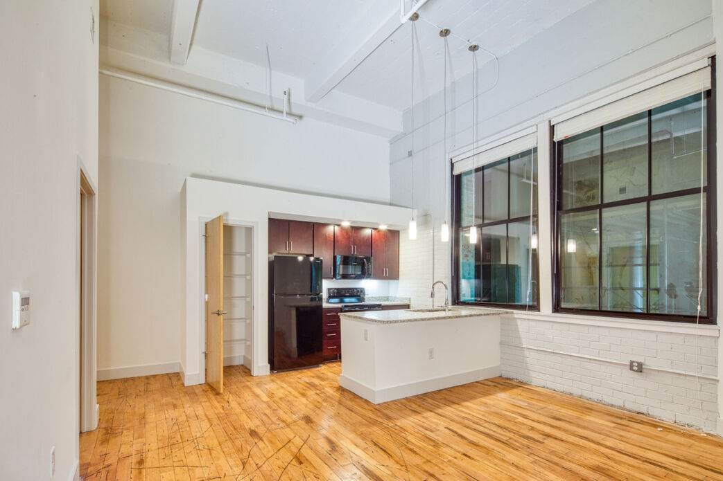 Petersburg ArtistSpace Lofts Image 6