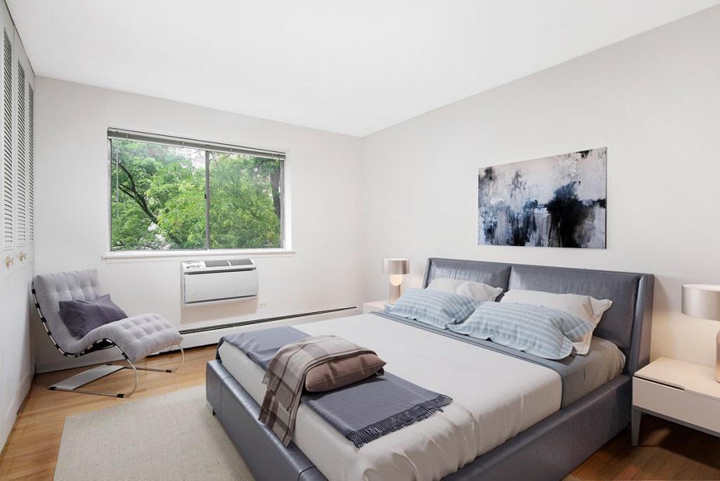 441 West Barry Image 15