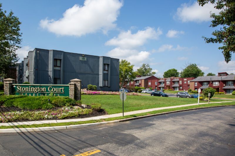 Stonington Court Image 1
