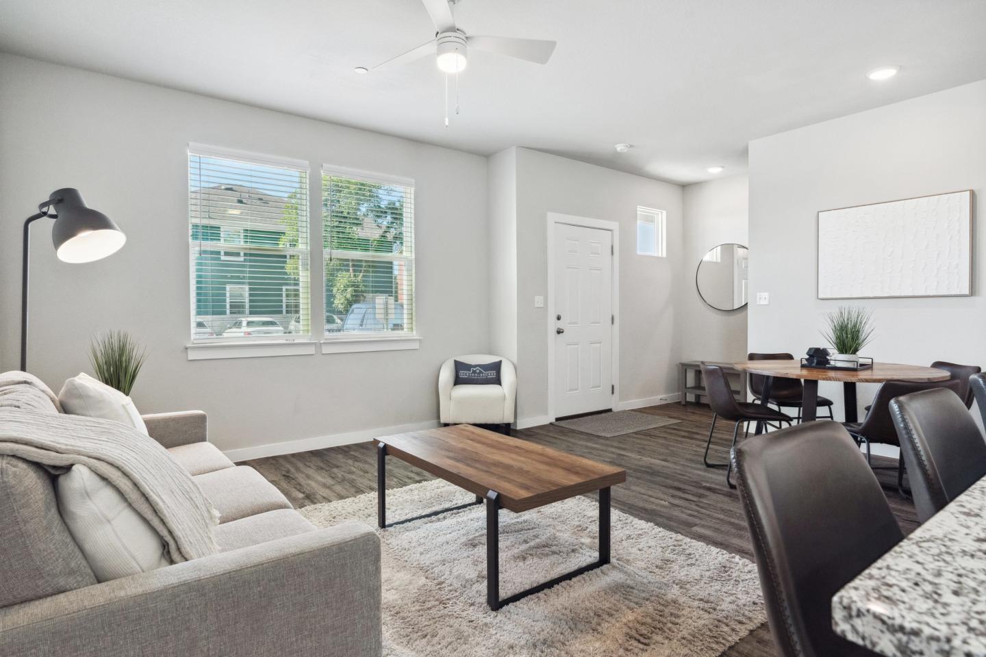 The Powell Townhomes Image 8
