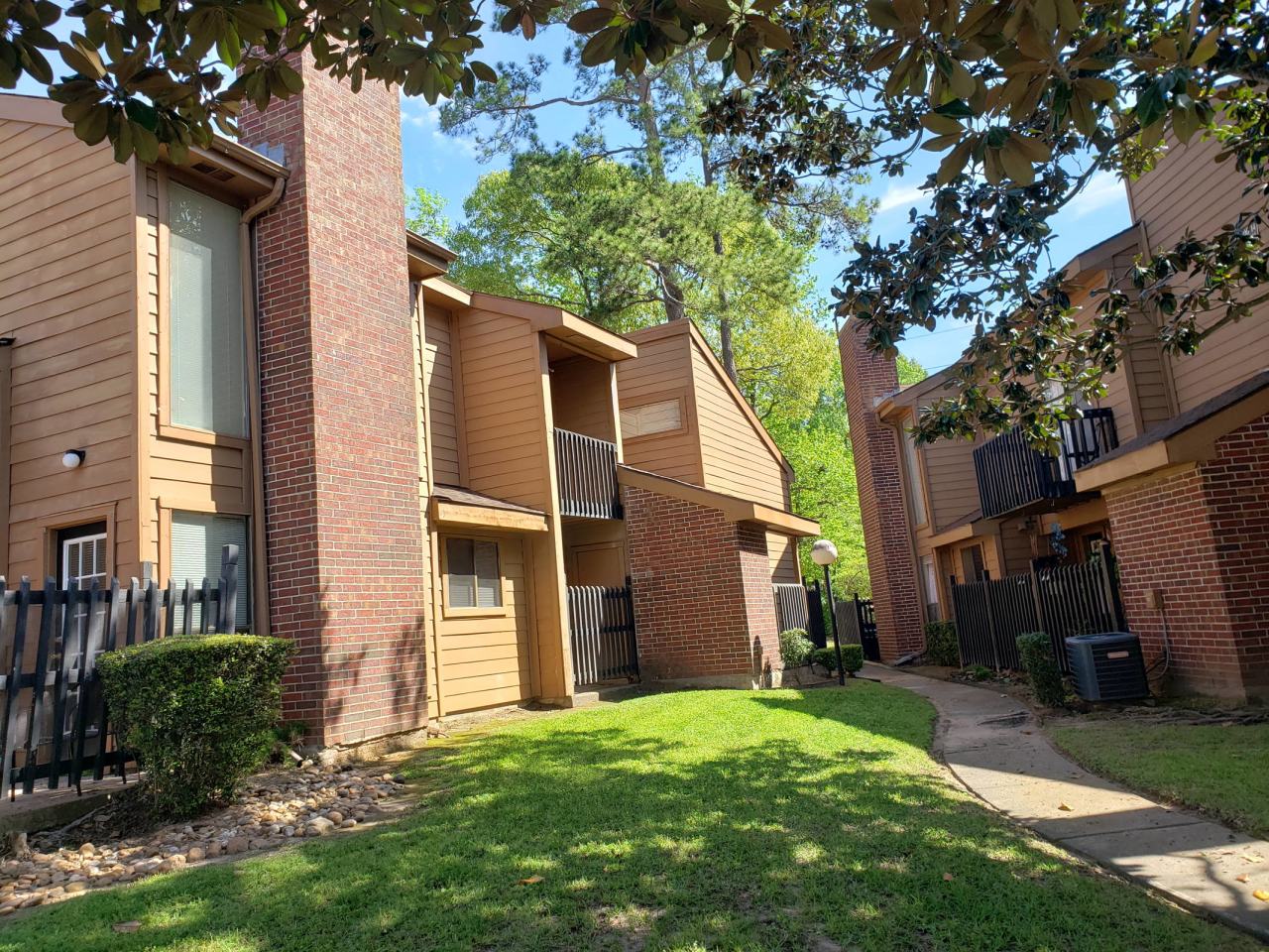 Oaks of Kingwood Image 13