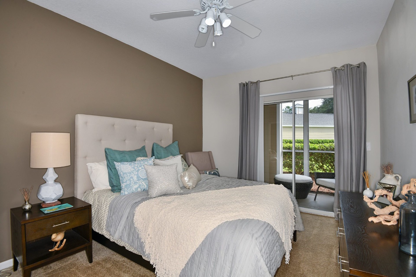 54 Magnolia Image 29