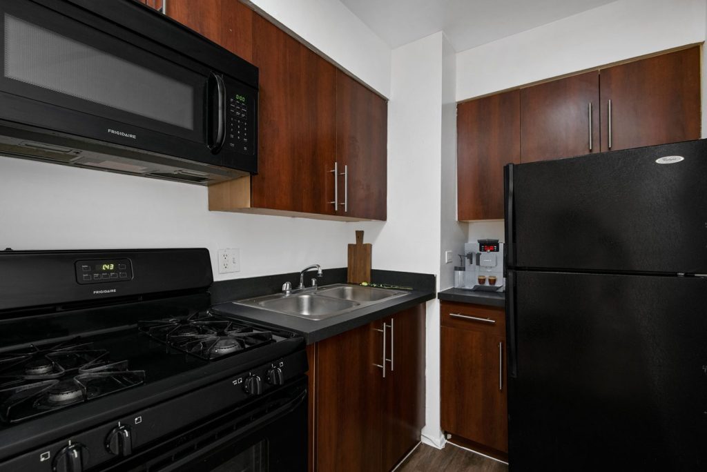 537 West Melrose Image 15