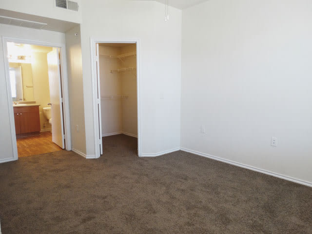 Reese Court Villas Image 7