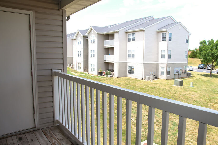 Walden Pond Apartments Image 4