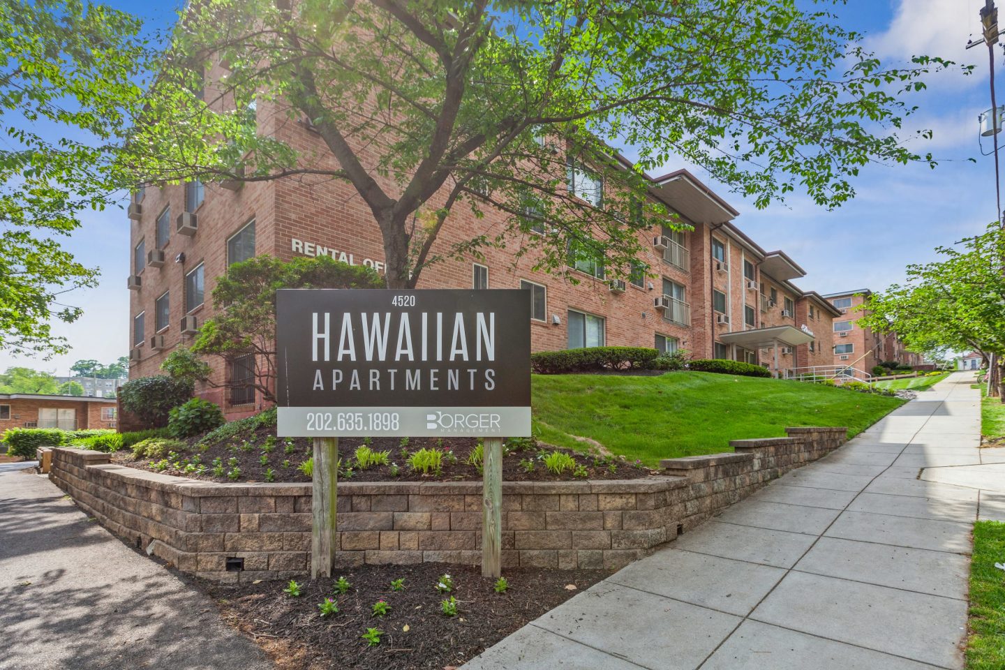 Hawaiian Gardens Image 7