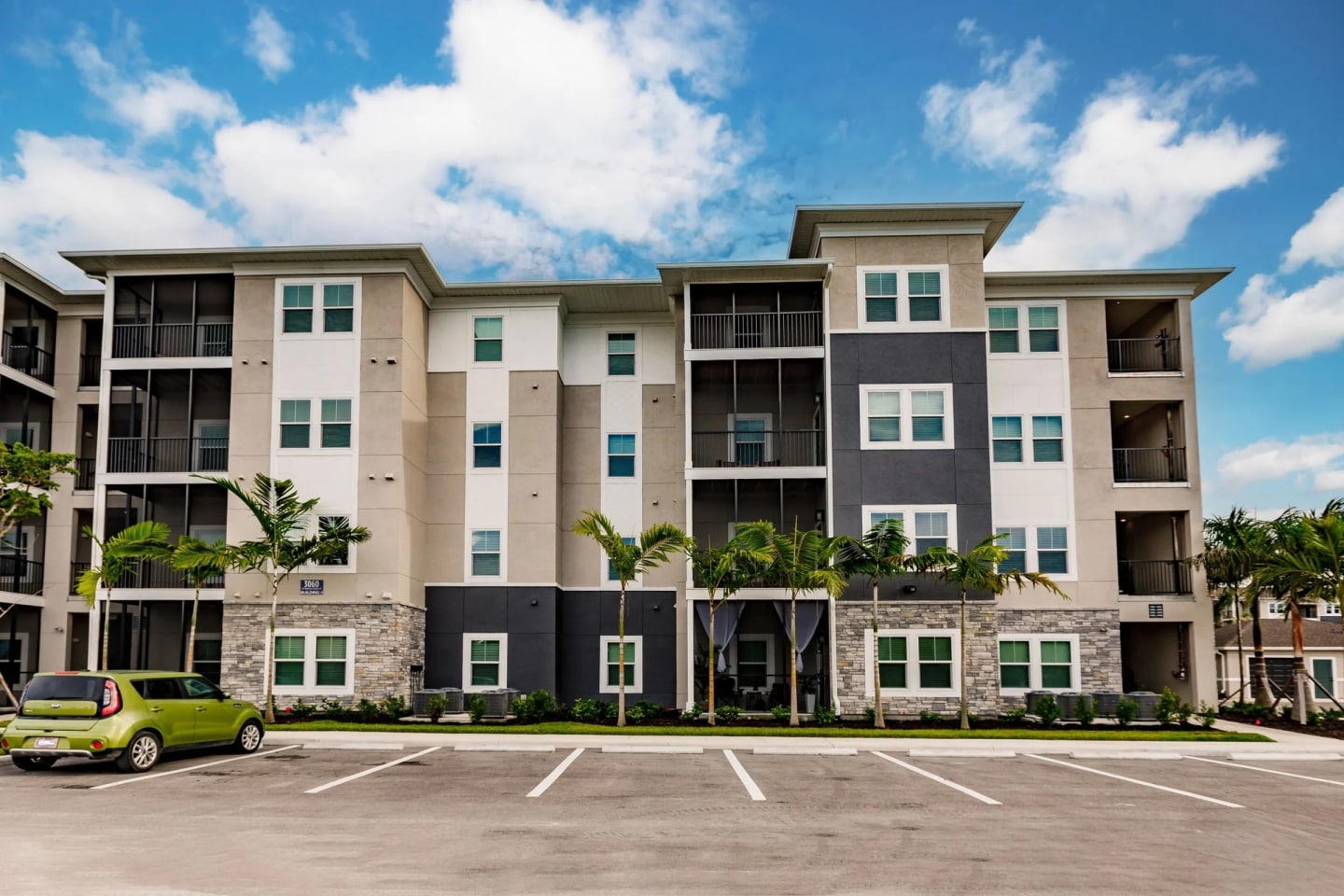 Vantage Apartments Image 36