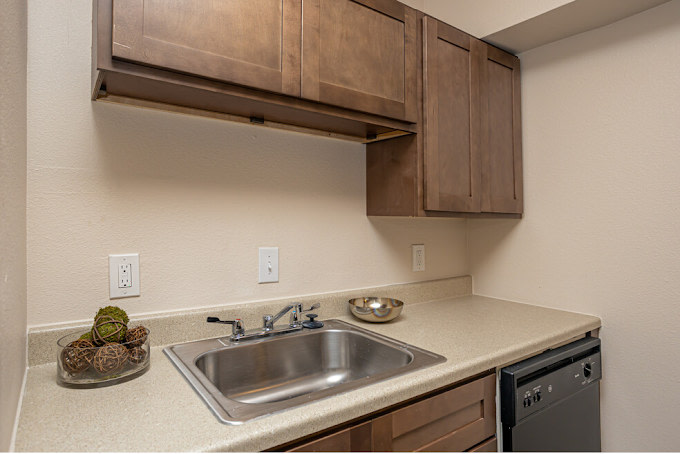 Satsuma Village Apartments Image 9
