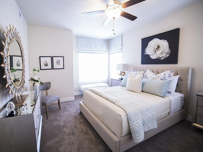 Draper Village Image 12