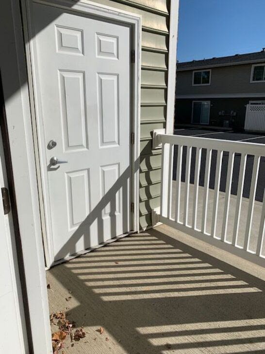 The Enclave Image 12