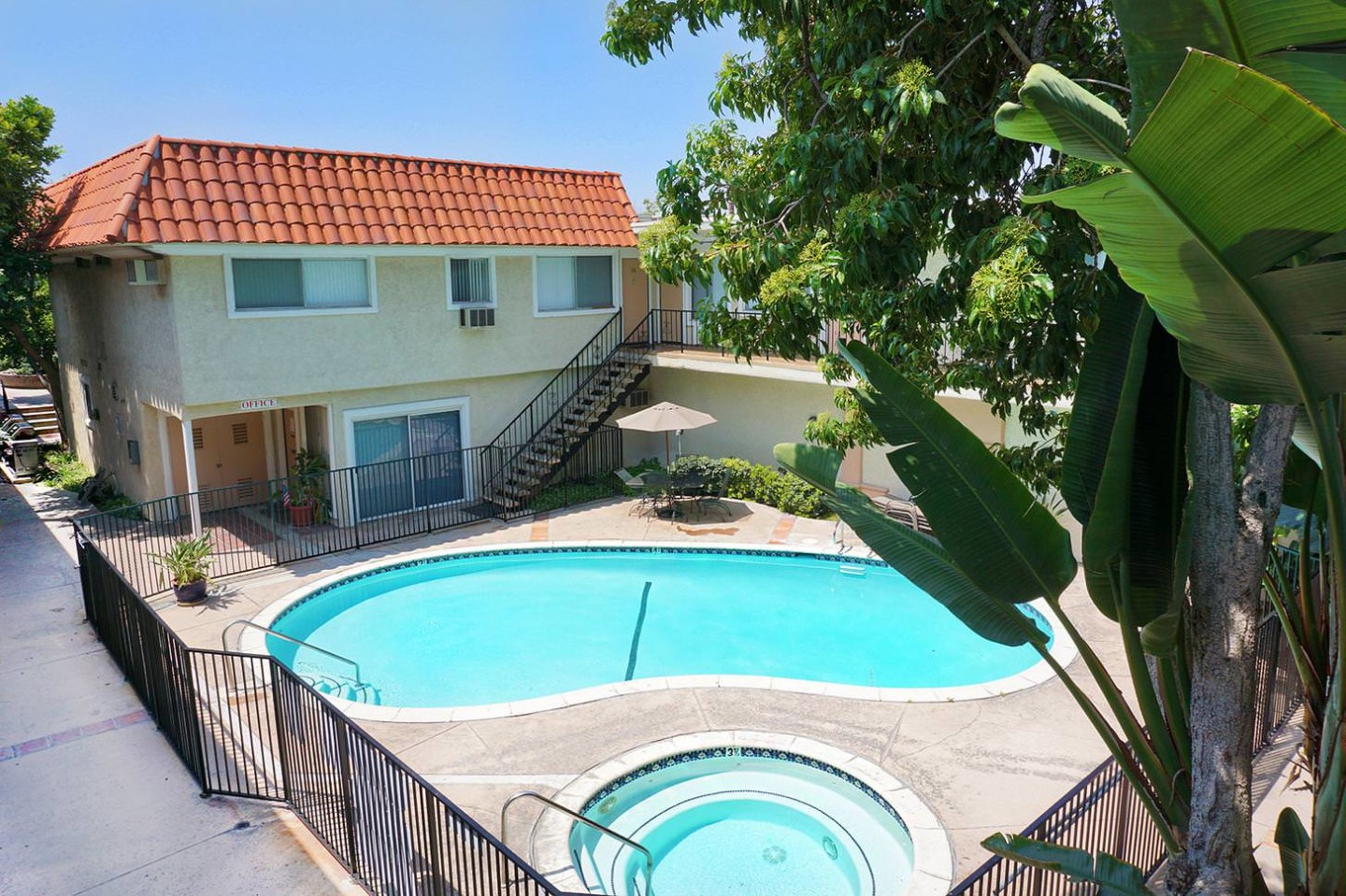 Simple Artisan Square Apartments Northridge Ca for Living room