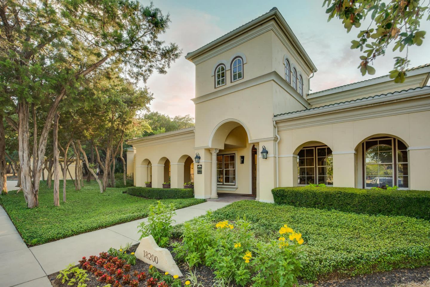 Vineyard Springs Image 24