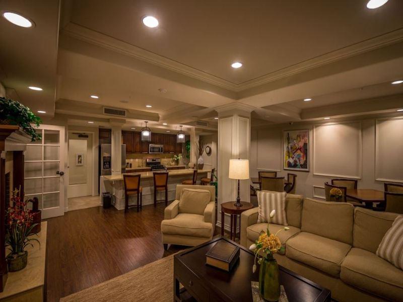 Renaissance at City Center Image 13