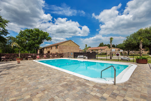 Eastwood Oaks Apartments Image 3
