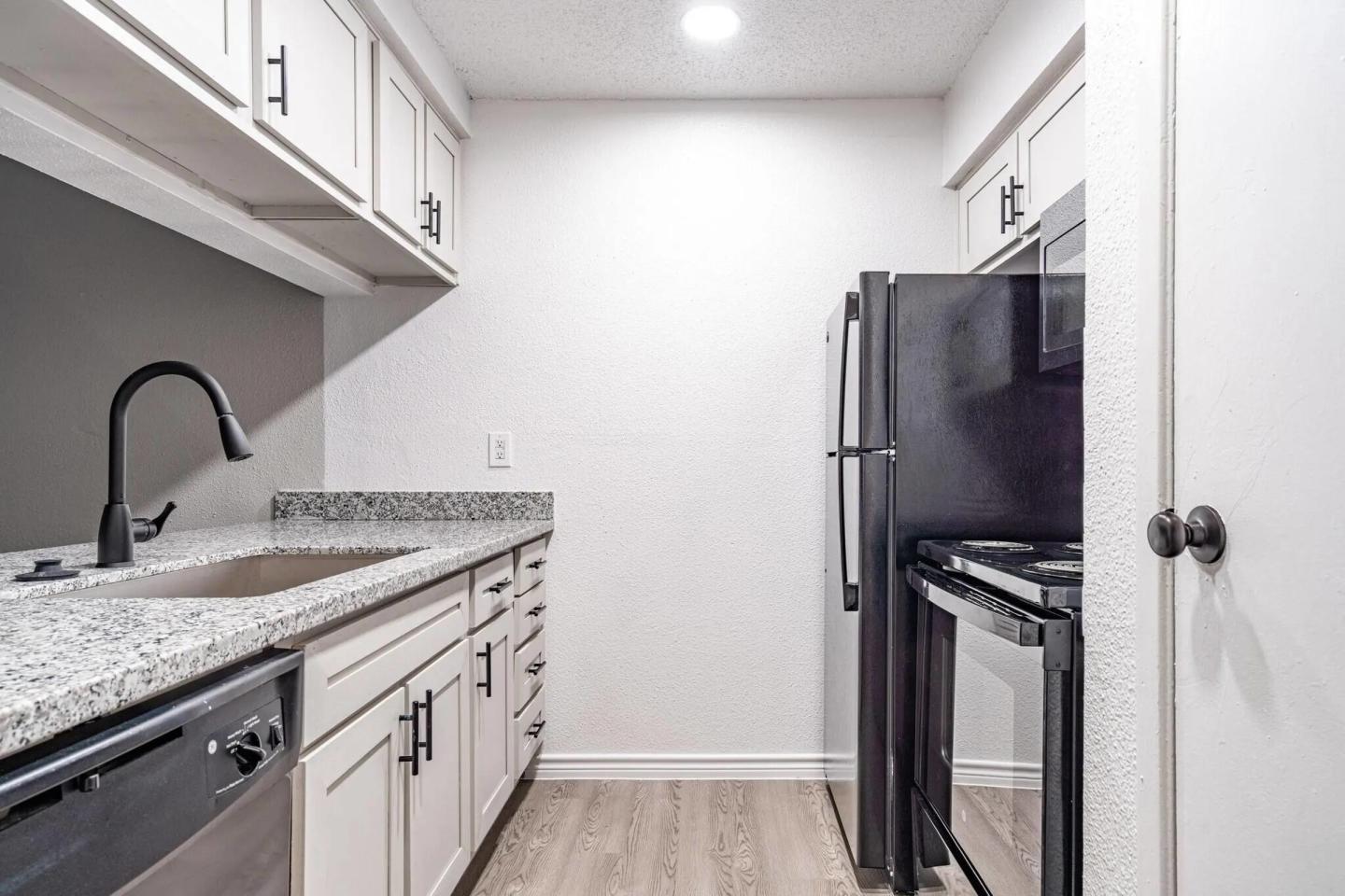 Skylar Pointe Image 1