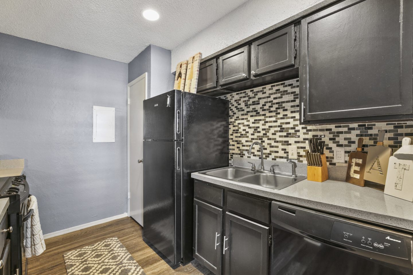 Oakwood Apartments Image 2