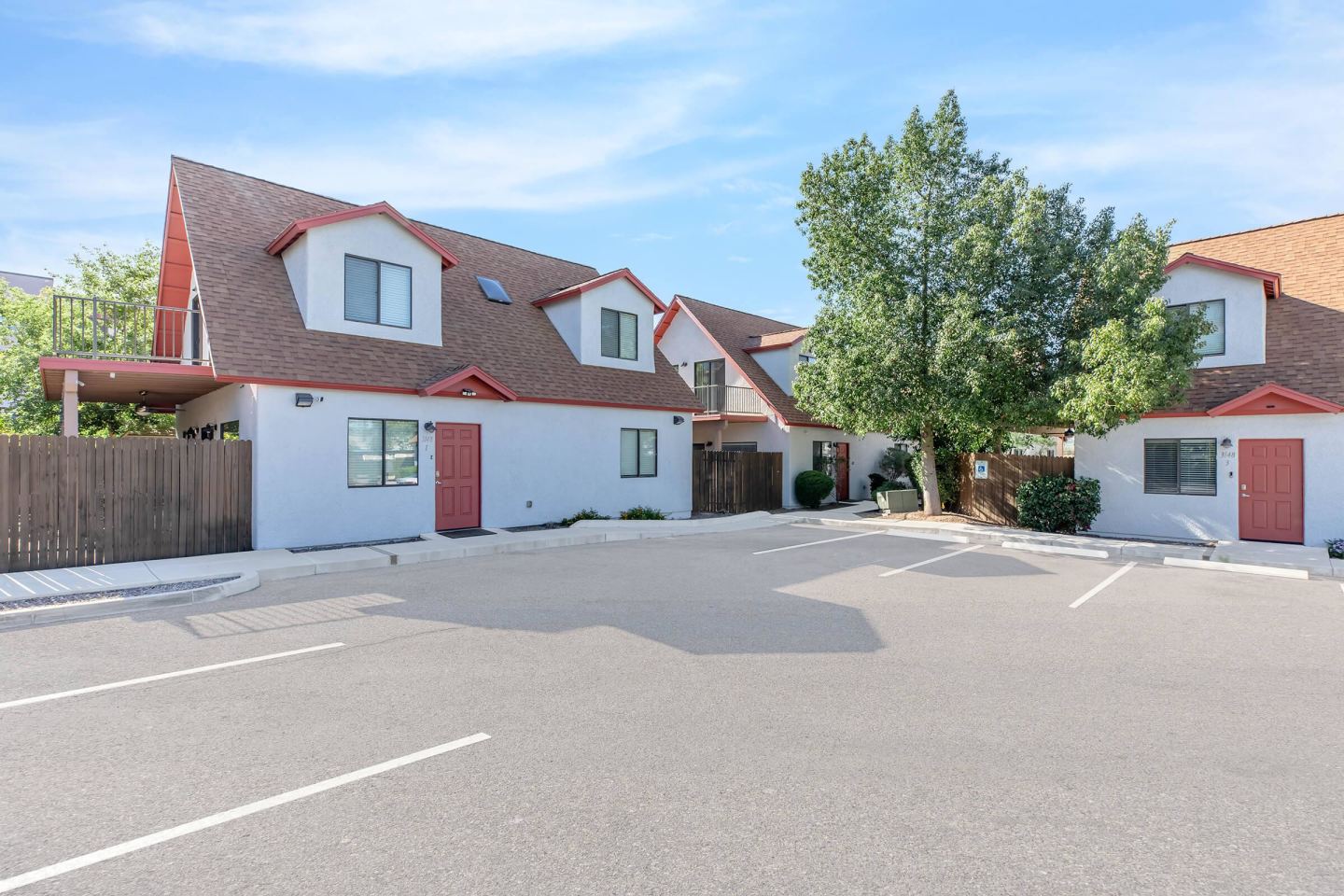 The Benedictine Townhomes - Student Housing Image 31
