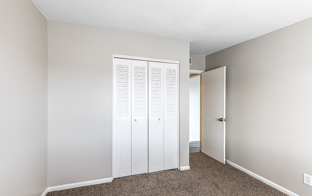 Stonleigh Apartments Image 3