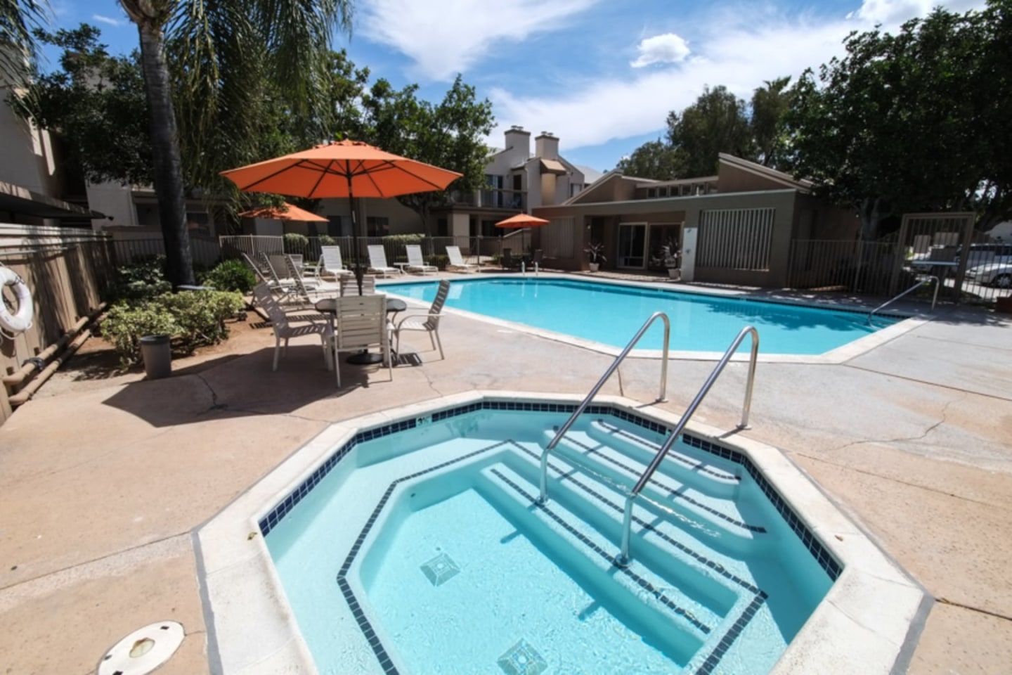 Oak Hill Apartments Image 1