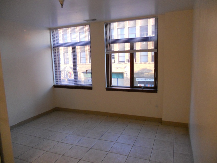 The Graham Building Image 3