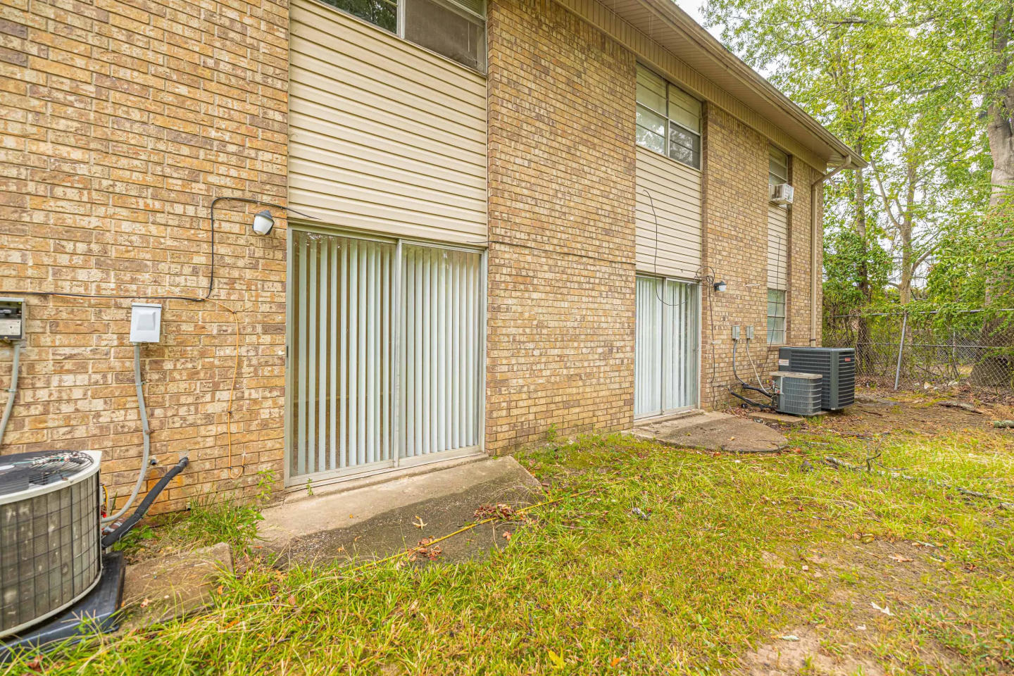 Luxe 30 Apartments Image 19