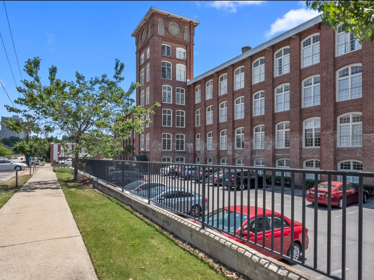 Student Housing - Yugo Columbia Lofts Image 13