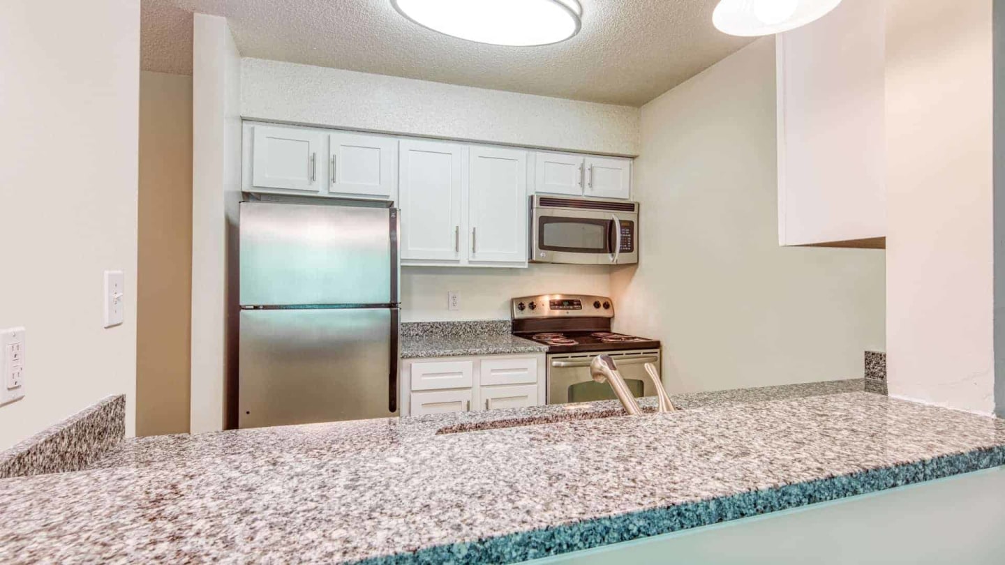 Sherwood Apartment Homes Image 6