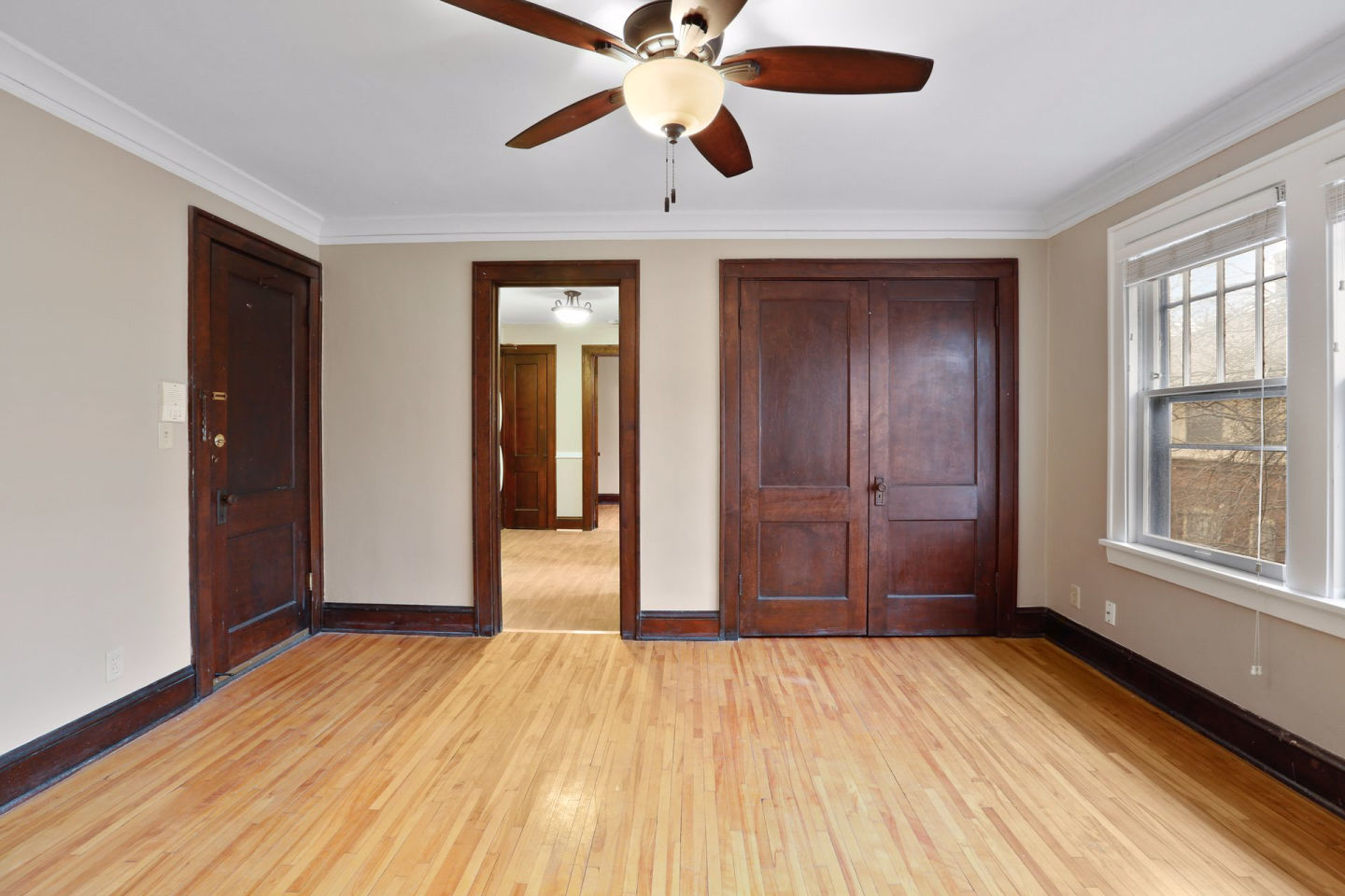 1598 Charles Avenue Image 16