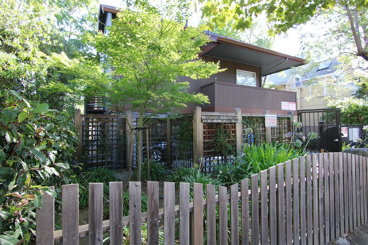 1476 Lincoln Image 1