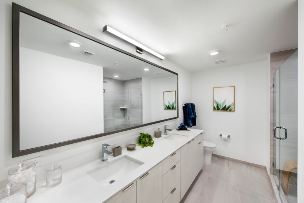 Riverland Apartments Image 16