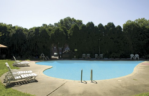Hickory Hills Apartments Image 13