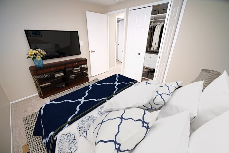 Uptown 11 Townhouses Image 8