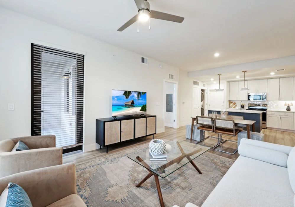 Mark Lane Apartments Image 3