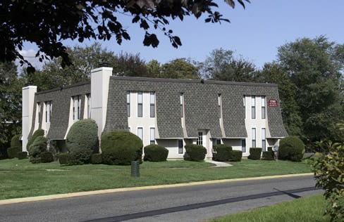 Inverness Apartments Image 16