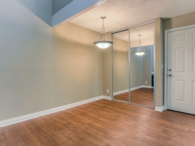 Twenty2Eleven Apartments Image 12
