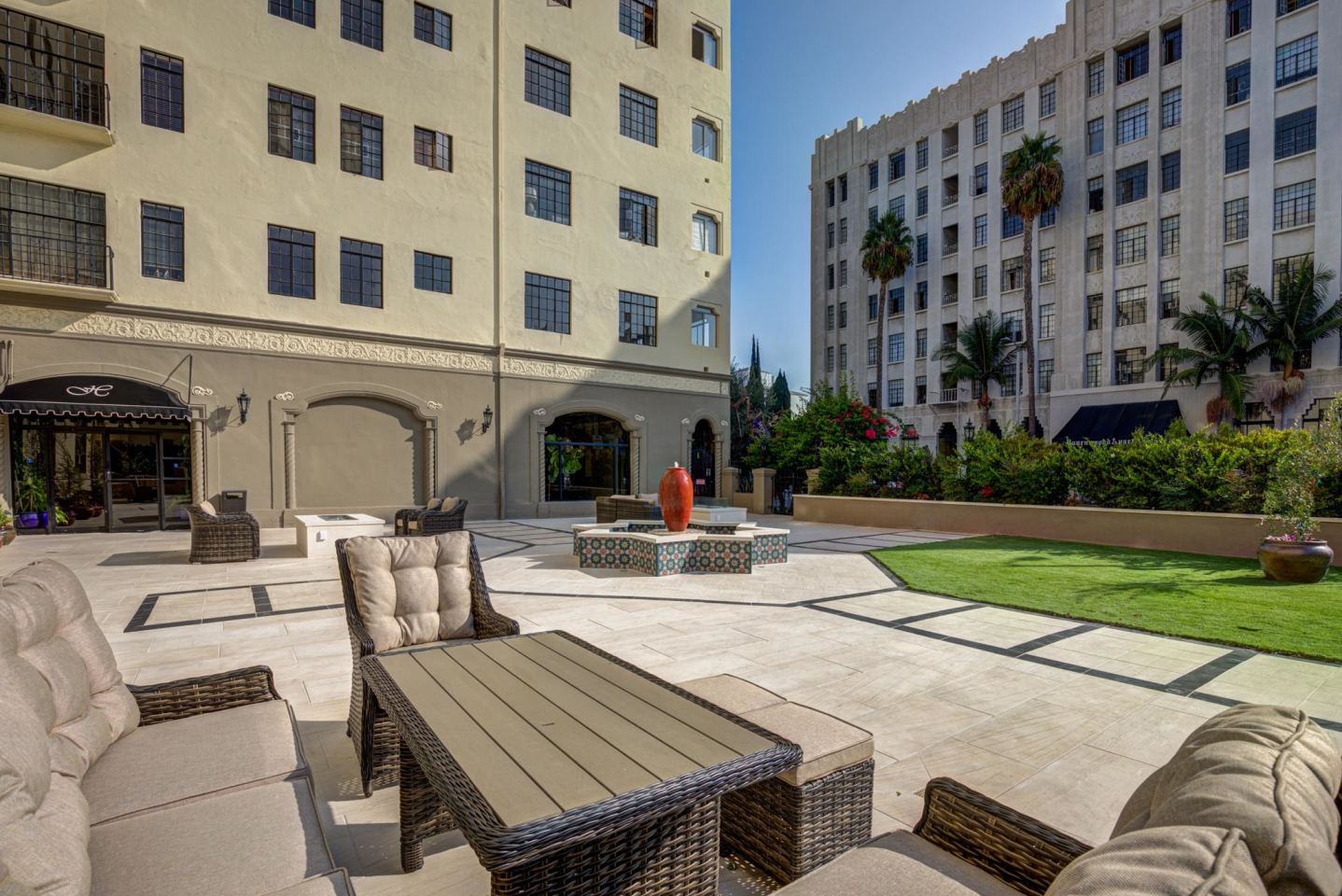 Hermoyne Apartments Image 37