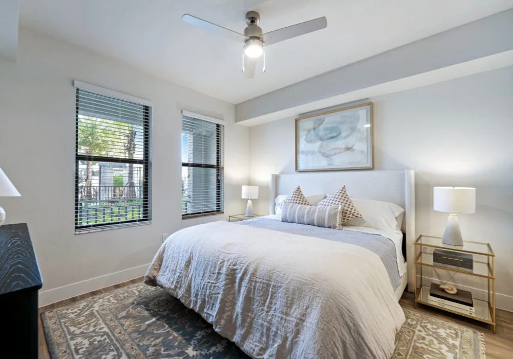 Mark Lane Apartments Image 7