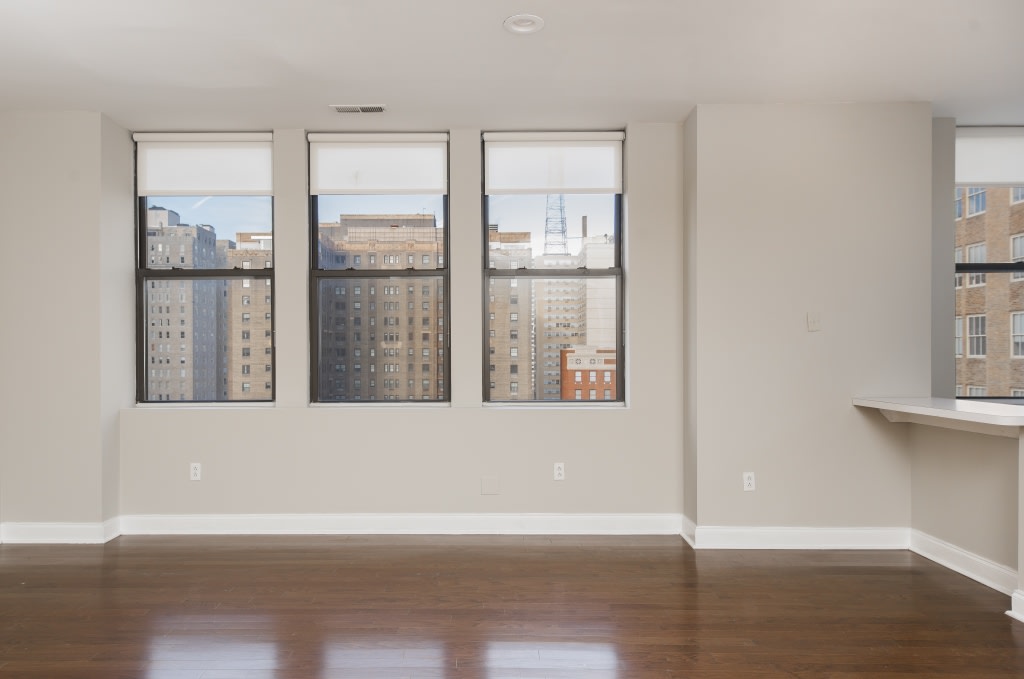 220 South 16th Street Image 11