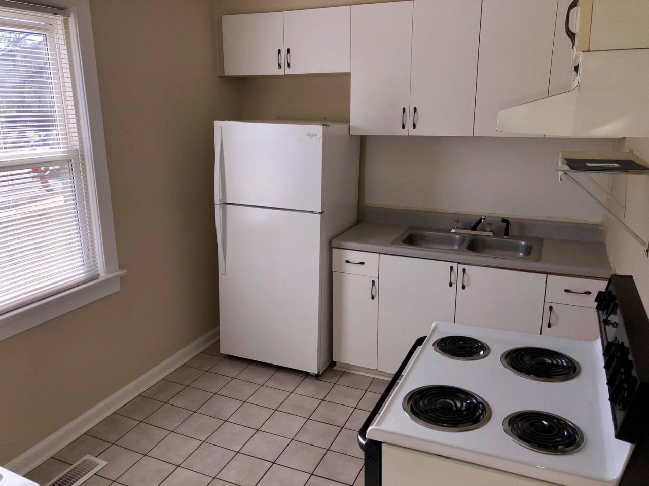 Chamberlain Road Apartments Image 6