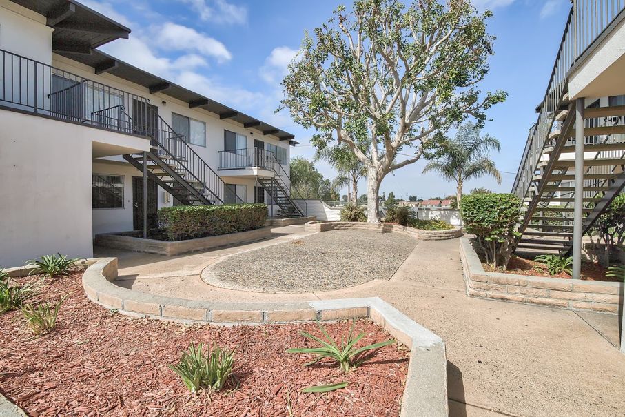 Rancho Vista Apts Image 19