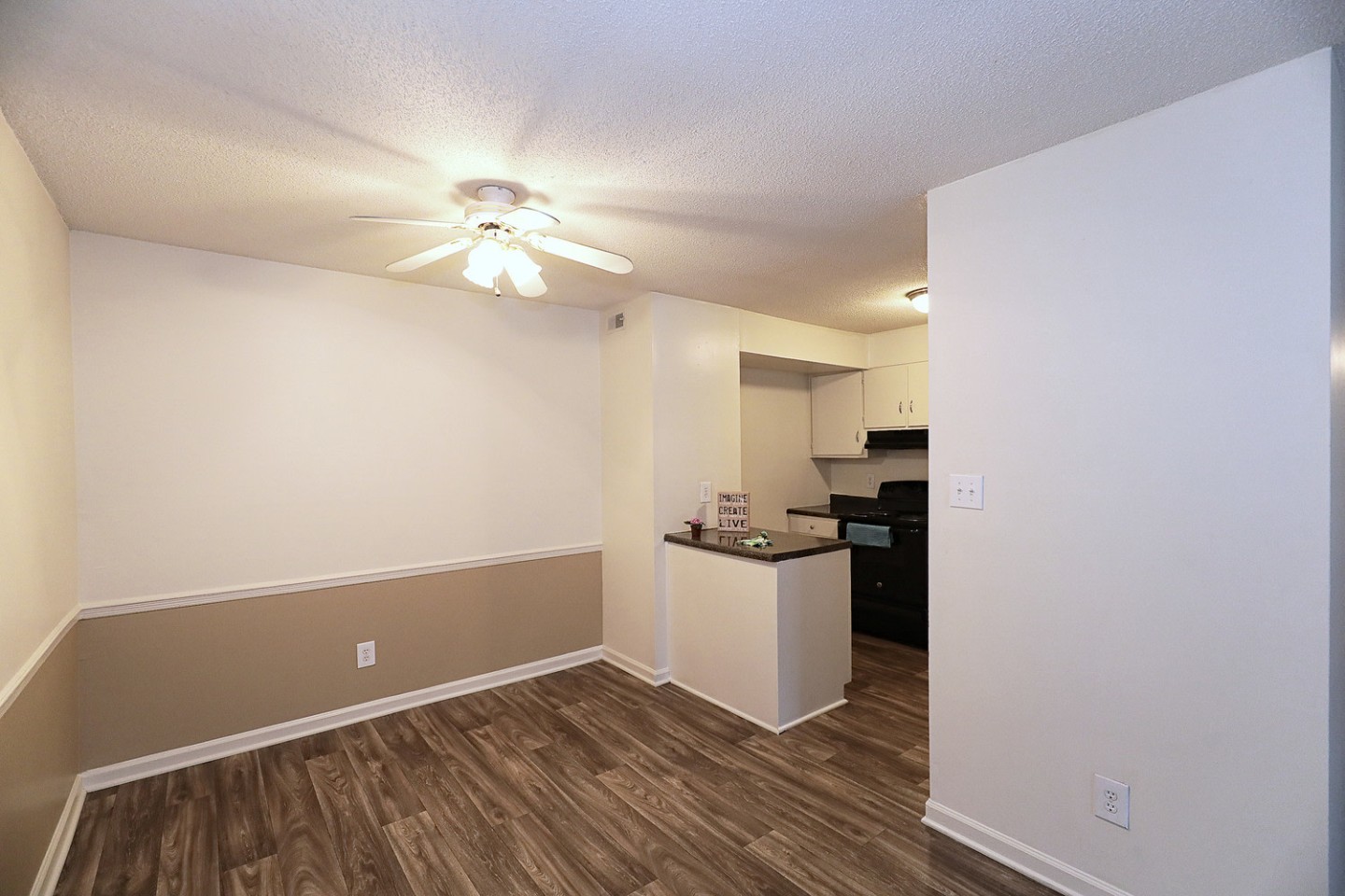 The Morehead Apartments Homes Image 18