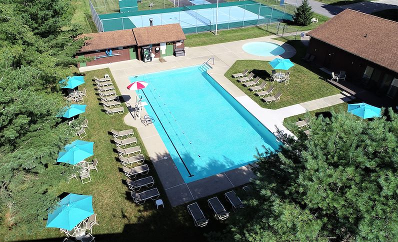 Pikeview Manor Apartments Image 2