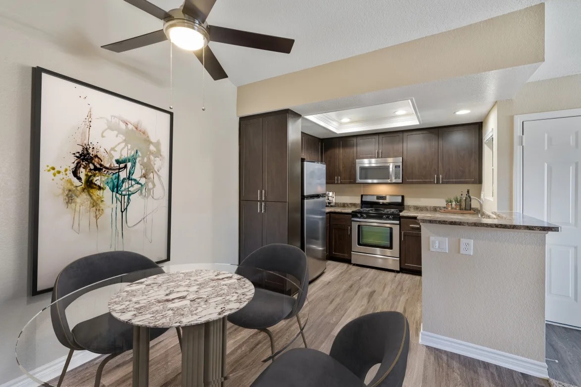 Village Oaks-CA Image 3
