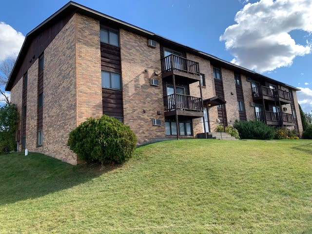 Benton Place Image 1