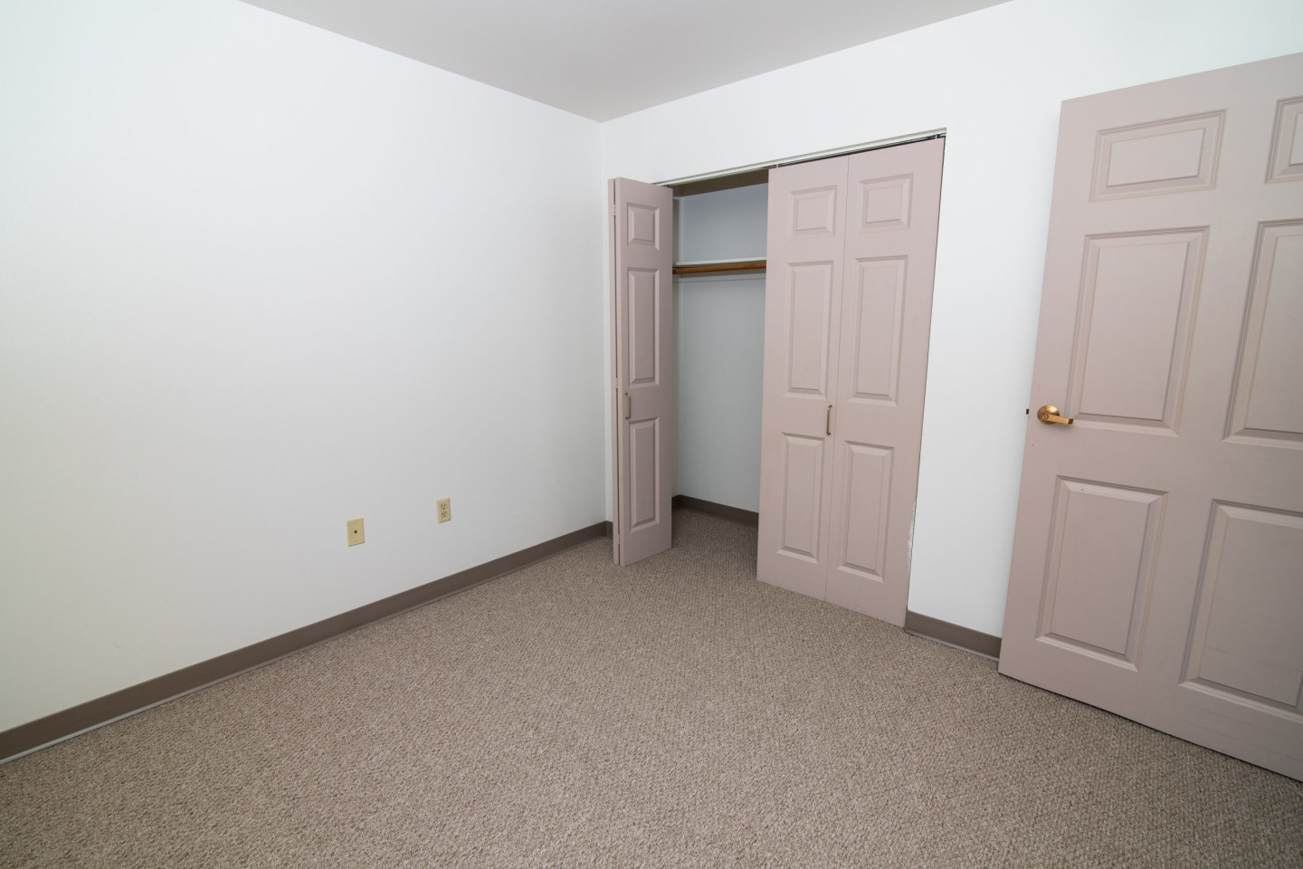 Glenwood Apartments - Senior Housing Image 10