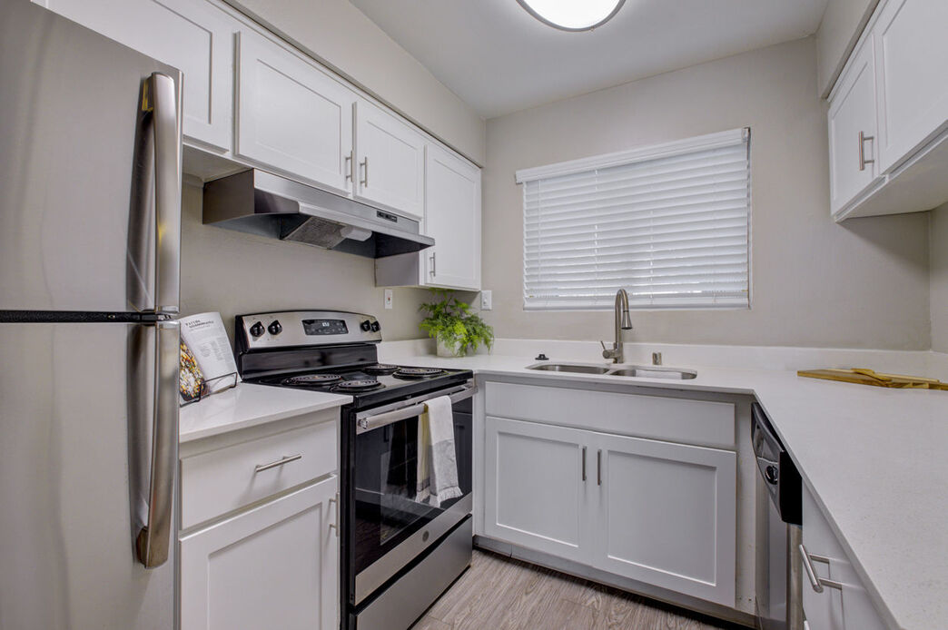 Waverly Flats Image 1