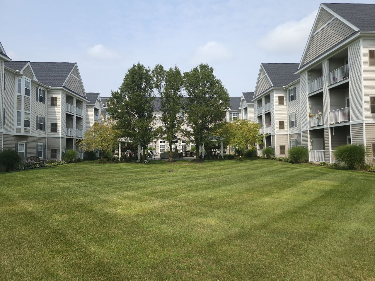 Oakhaven Manor - Senior Living Image 54