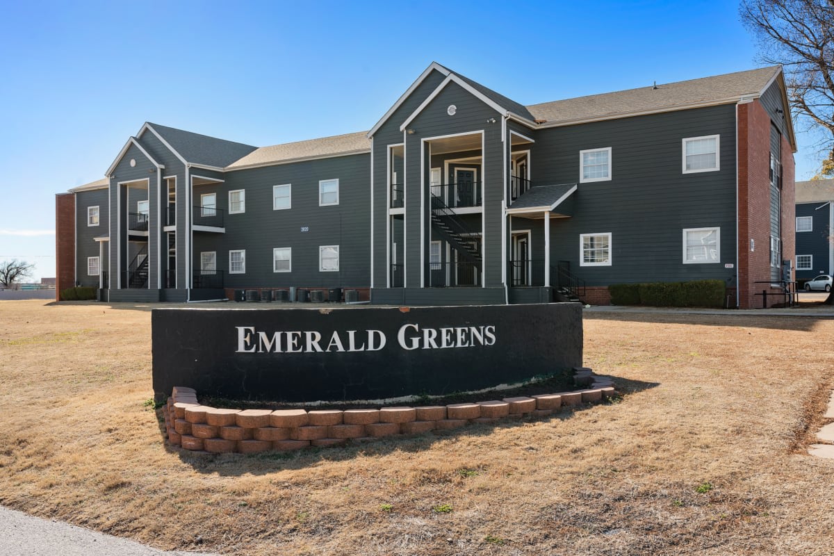 Emerald Greens Image 28