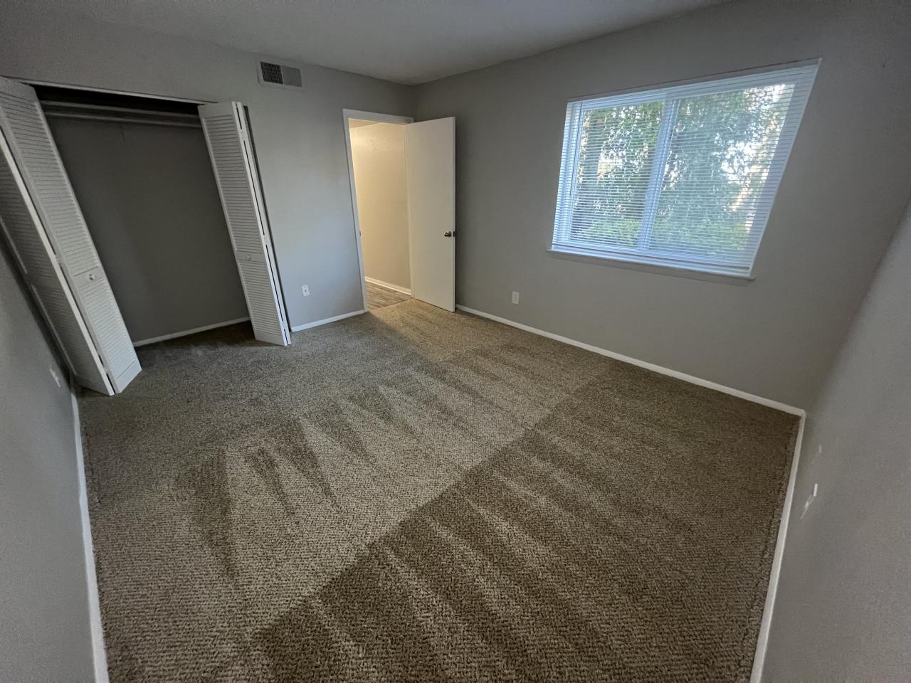 Marsh Cove & Somerset Image 13